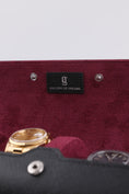 Bild in Galerie-Betrachter laden, Uhrenrolle 3 - Large - Midnight Black & Wine Red
