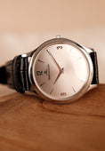 Load image into Gallery viewer, Jaeger-LeCoultre Master Ultra Thin 145879 Serviced
