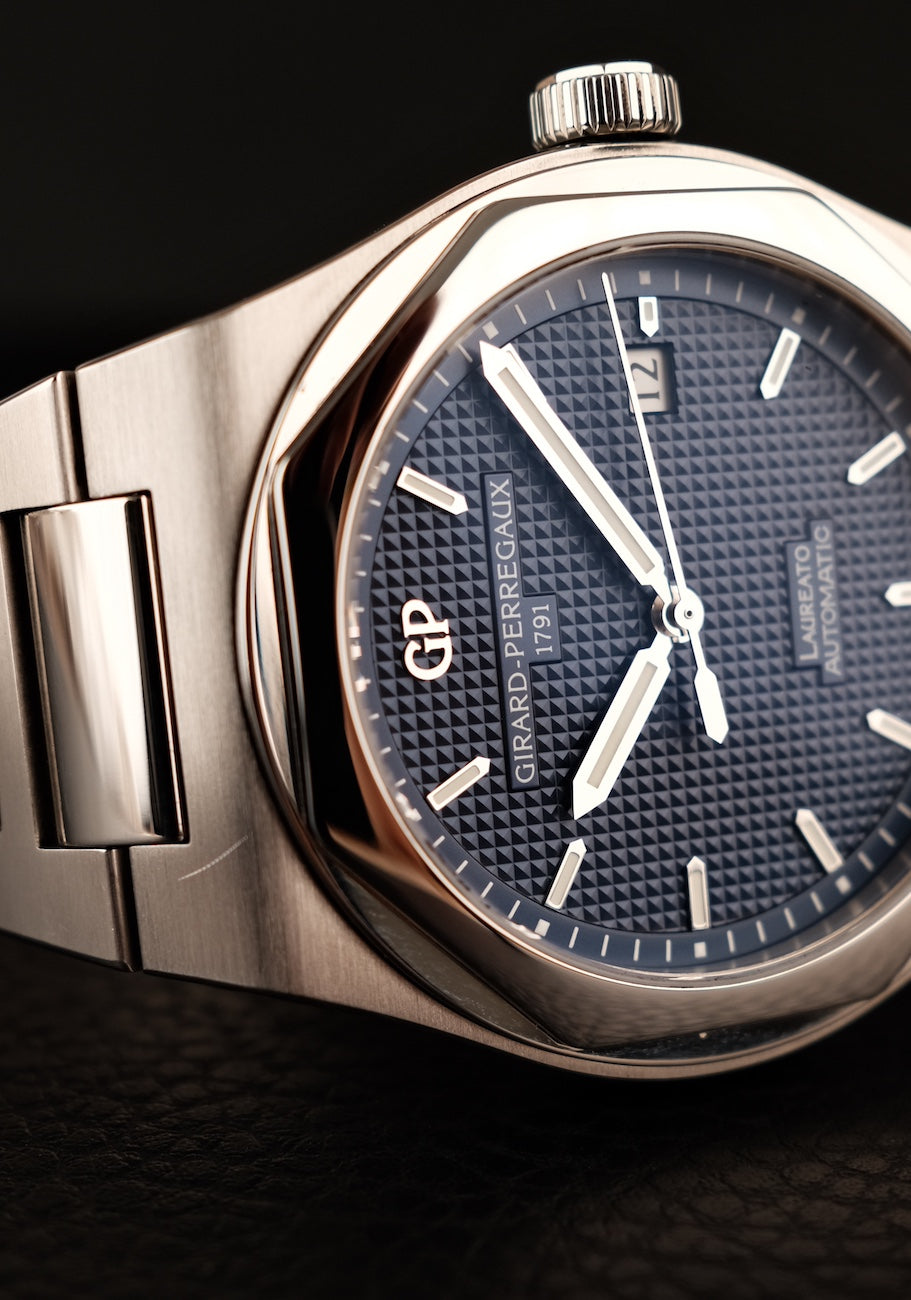 Girard Perregaux Laureato Blue Dial 810001143111A Box + og. Papiere 225th Anniversary Limited Edition