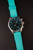 Bild in Galerie-Betrachter laden, IWC Pilot Watch F1 Petronas IW388108 Box + og. Papiere New
