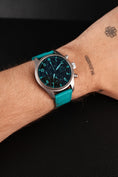 Bild in Galerie-Betrachter laden, IWC Pilot Watch F1 Petronas IW388108 Box + og. Papiere New
