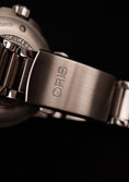 Load image into Gallery viewer, Oris AQUIS 0173377304125 Box + og. Papiere Source of Life Limited Edition
