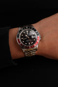 Charger l'image dans la visionneuse de la galerie, Rolex GMT-Master II 16760 Box + og. Papiere "Fat Lady" Celebrations Dial Jubilee
