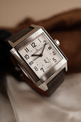 Charger l'image dans la visionneuse de la galerie, Jaeger-LeCoultre Reverso Squadra Hometime 7008420 Box + og. Papiere LC DE
