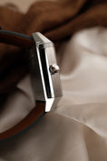 Load image into Gallery viewer, Jaeger-LeCoultre Reverso Squadra Hometime 7008420 Box + og. Papiere LC DE
