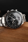 Bild in Galerie-Betrachter laden, Omega Speedmaster Professional Moonwatch 1450022 Service Papers/Extrakt LC DE, 2023 Omega Service
