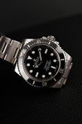 Charger l'image dans la visionneuse de la galerie, Rolex Submariner (No Date) 114060 Box + og. Papiere LC EU, Rolex Service 2023
