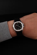 Bild in Galerie-Betrachter laden, Patek Philippe Aquanaut 5066  2024 Extract
