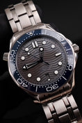 Carica l'immagine nel visualizzatore della galleria, Omega Seamaster Diver 300 M 21030422006001 Box + og. Papiere
