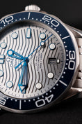 Carica l'immagine nel visualizzatore della galleria, Omega Seamaster Diver 300 M 21030422006001 Box + og. Papiere
