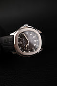 Load image into Gallery viewer, Patek Philippe Aquanaut 5165A-001 Box + og. Papiere 38mm, Rare, Service Papers
