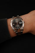 Load image into Gallery viewer, Rolex Datejust 41 126331 Box + og. Papiere Steel/Rosegold, Wimbledon Dial
