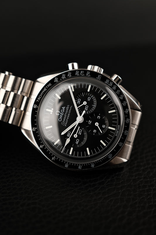 Omega Speedmaster Professional Moonwatch 31030425001001 Box + og. Papiere German Delivered, First Buyer's Invoice