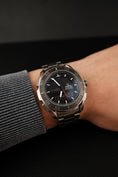 Bild in Galerie-Betrachter laden, Omega Speedmaster Skywalker X-33 31890457901001 Box + og. Papiere
