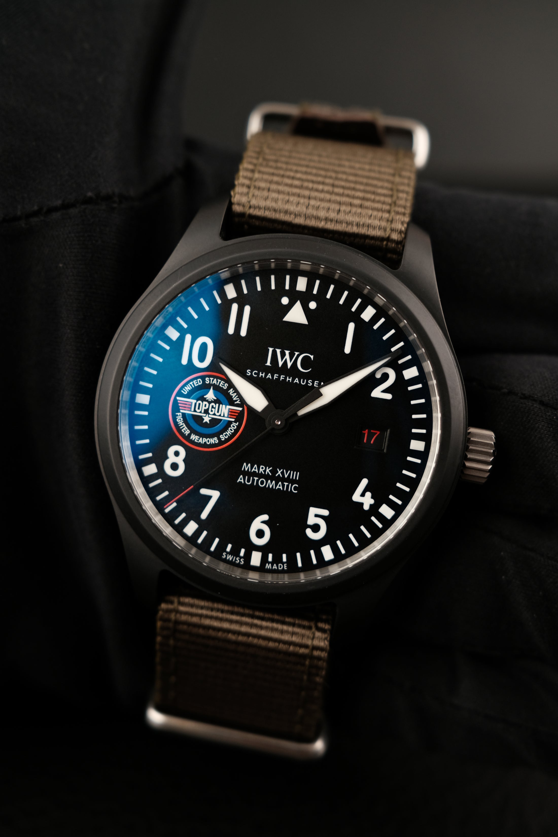 IWC Fliegeruhr Mark XVIII 2023 Top Gun Edition & Top Gun Stopwatch IW324711 Box + og. Papiere