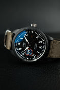 Carica l'immagine nel visualizzatore della galleria, IWC Fliegeruhr Mark XVIII 2023 Top Gun Edition & Top Gun Stopwatch IW324711 Box + og. Papiere
