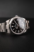 Load image into Gallery viewer, Rolex Explorer 214270 Box + og. Papiere 39mm Rolex Service 12/2022, LC EU
