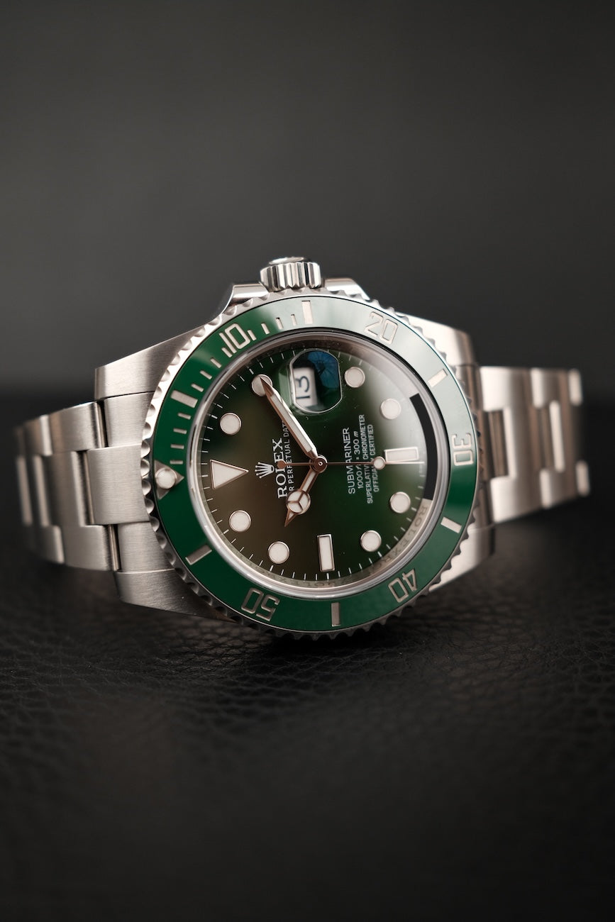 Rolex Submariner Date "Hulk" 2014 116610LV Box + og. Papiere LC EU