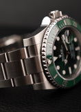 Bild in Galerie-Betrachter laden, Rolex Submariner Date "Hulk" 2014 116610LV Box + og. Papiere LC EU
