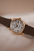 Bild in Galerie-Betrachter laden, Rolex Oyster Perpetual Date 15238 Box + og. Papiere
