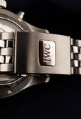 Bild in Galerie-Betrachter laden, IWC Fliegeruhr Chronograph Pilot's  IW378004 Box + og. Papiere incl. 2 IWC Straps + Clasp
