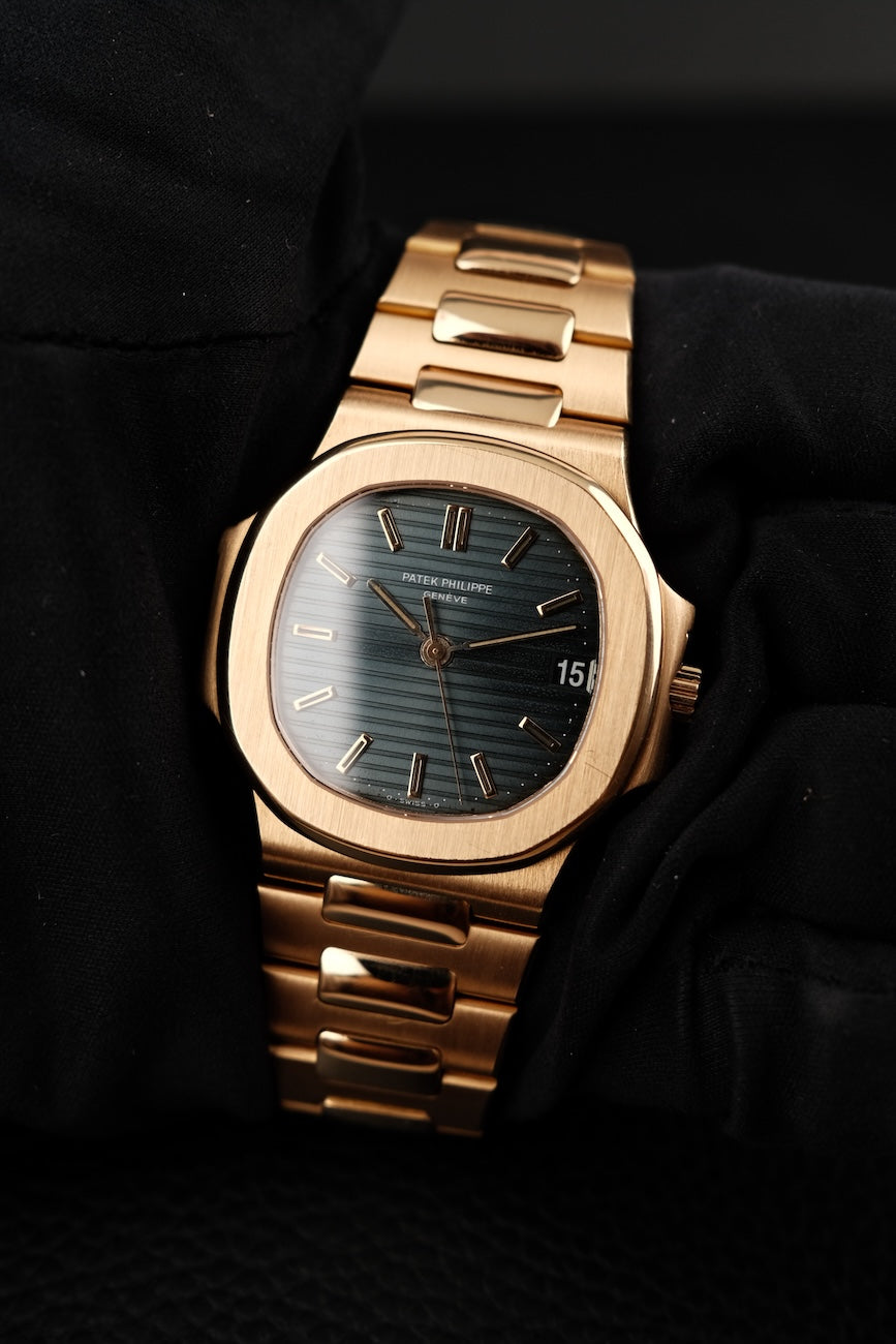 Patek Philippe Nautilus 3800 Box + og. Papiere Yellow Gold, Great Service History, First Buyer's Invoice, German Delivered