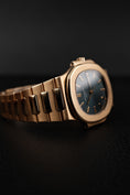 Bild in Galerie-Betrachter laden, Patek Philippe Nautilus 3800 Box + og. Papiere Yellow Gold, Great Service History, First Buyer's Invoice, German Delivered
