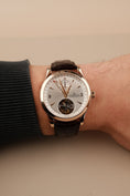 Load image into Gallery viewer, Jaeger-LeCoultre Master Tourbillon Q1562421 Box + Service Papers, Dualtime
