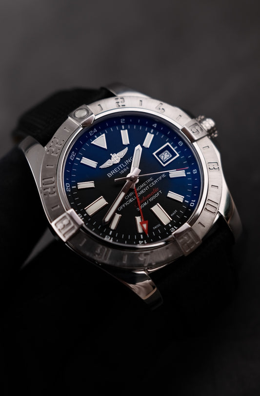 Breitling Avenger II GMT A3239011/BC35 Original Papiere