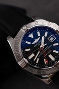 Carica l'immagine nel visualizzatore della galleria, Breitling Avenger II GMT A3239011/BC35 Original Papiere
