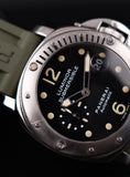 Load image into Gallery viewer, Panerai Luminor Submersible PAM00024 Box + og. Papiere D-Series, German Delivered
