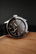 Bild in Galerie-Betrachter laden, Blancpain Fifty-Fathoms Bathyscaphe 5000-1110-B52A Box + og. Papiere First Buyer's Invoice, German Delivered
