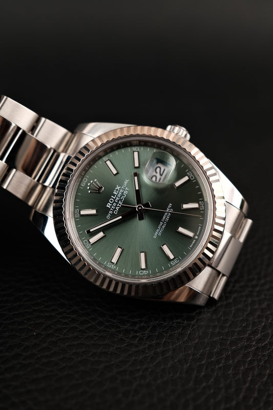 Rolex Datejust 41 Mintgreen 126334 Box + og. Papiere Oyster