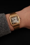 Load image into Gallery viewer, Cartier Santos Galbée 887901 Box + og. Papiere 18k Gold, Open Papers
