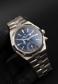 Bild in Galerie-Betrachter laden, Vacheron Constantin Overseas Dual Time  7900V  Box + og. Papiere
