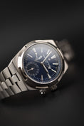 Bild in Galerie-Betrachter laden, Vacheron Constantin Overseas Dual Time  7900V  Box + og. Papiere
