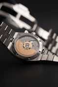 Bild in Galerie-Betrachter laden, Vacheron Constantin Overseas Dual Time  7900V  Box + og. Papiere
