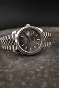 Bild in Galerie-Betrachter laden, Rolex Datejust 41  126334 Box + og. Papiere Grey Rhodium Dial Jubilee Bracelet
