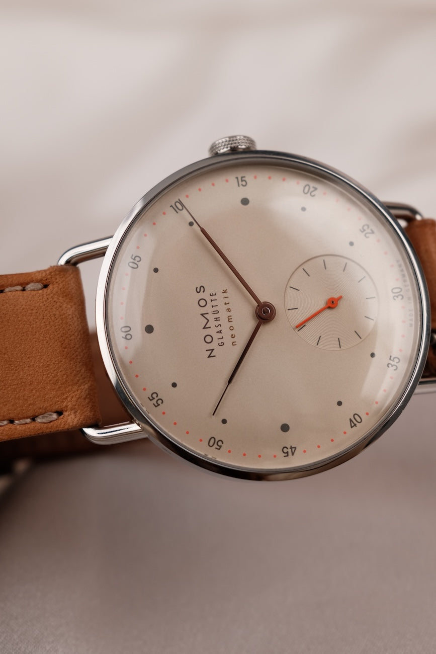 Nomos Metro Neomatik 1107 Box + og. Papiere