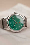 Bild in Galerie-Betrachter laden, Nomos Club Campus Electric Green 715 Box + og. Papiere
