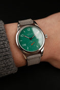 Bild in Galerie-Betrachter laden, Nomos Club Campus Electric Green 715 Box + og. Papiere
