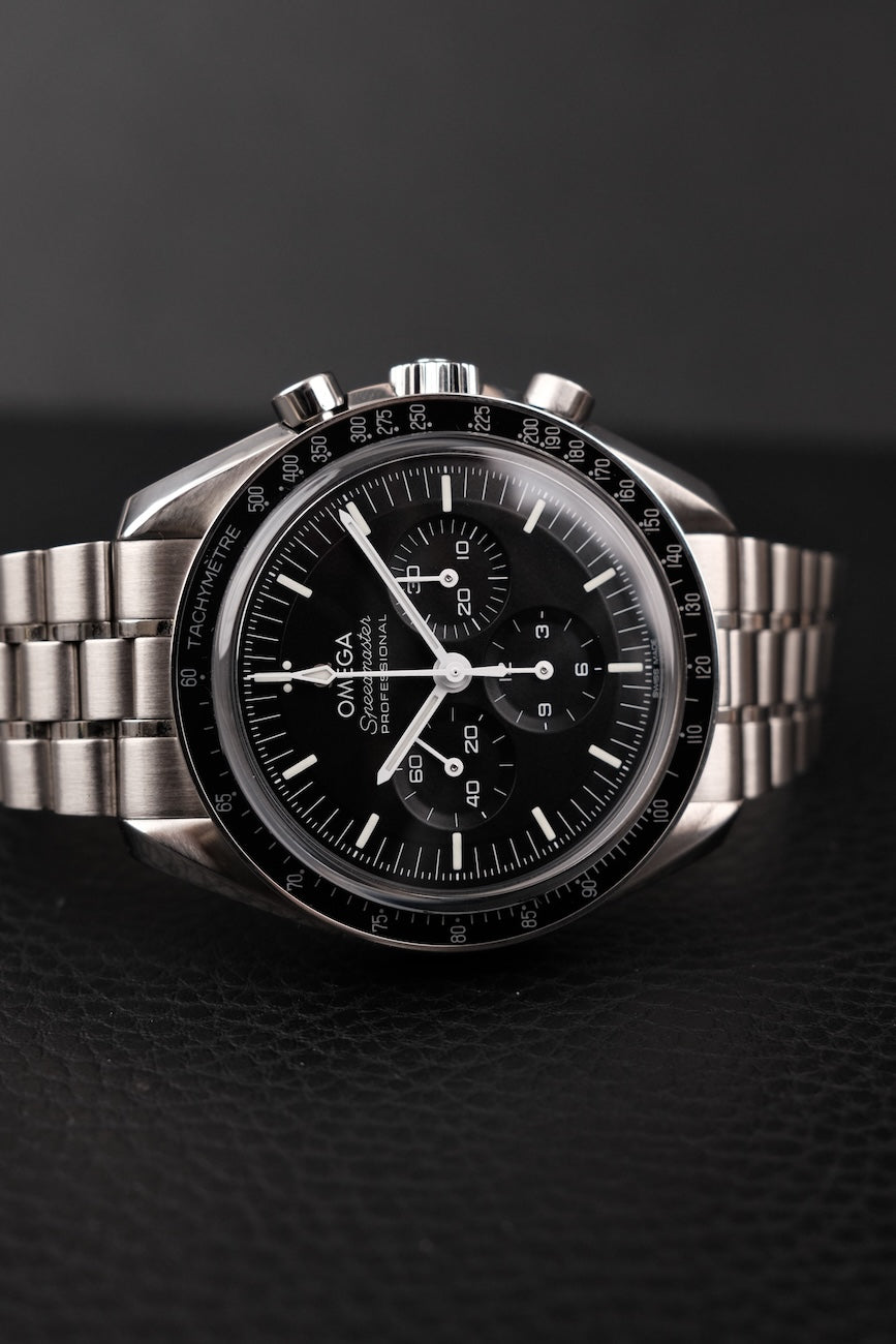 Omega Speedmaster Professional Moonwatch 31030425001002 Box + og. Papiere