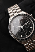 Bild in Galerie-Betrachter laden, Omega Speedmaster Professional Moonwatch 31030425001002 Box + og. Papiere
