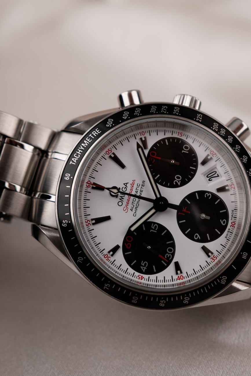 Omega Speedmaster Date 32330404004001 Box + og. Papiere LC DE