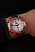 Load image into Gallery viewer, Omega Seamaster Planet Ocean 600M 21530442104001 Box + og. Papiere Orange, German Delivered
