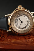 Bild in Galerie-Betrachter laden, Breguet Marine Horae Mundi 3700 Box + og. Papiere Rare, 38mm, 18k Yellow Gold, Serviced
