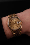 Charger l'image dans la visionneuse de la galerie, Rolex Day-Date 36 18038 Champagne Dial, 18K Gold
