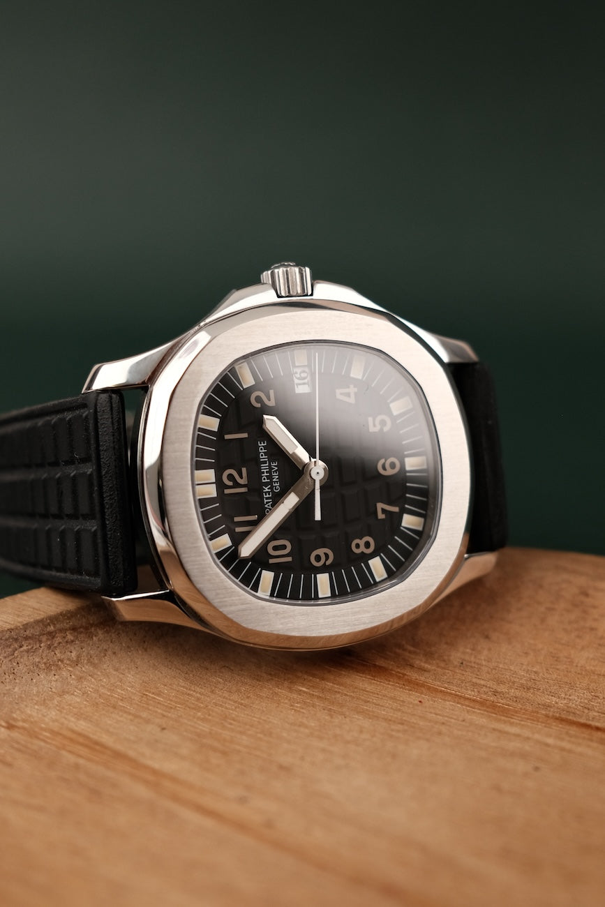 Patek Philippe Aquanaut 5064 Quartz