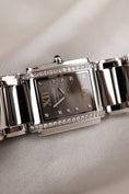 Load image into Gallery viewer, Patek Philippe Twenty~4 4910/10A-010 Box + og. Papiere
