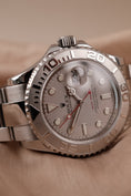 Bild in Galerie-Betrachter laden, Rolex Yacht-Master 40 16622 Original Papiere SERVICED Silver Dial 40mm Platin Bezel
